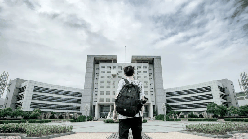 大一新生注意了!大学重要的九个阶段,错过后悔莫及